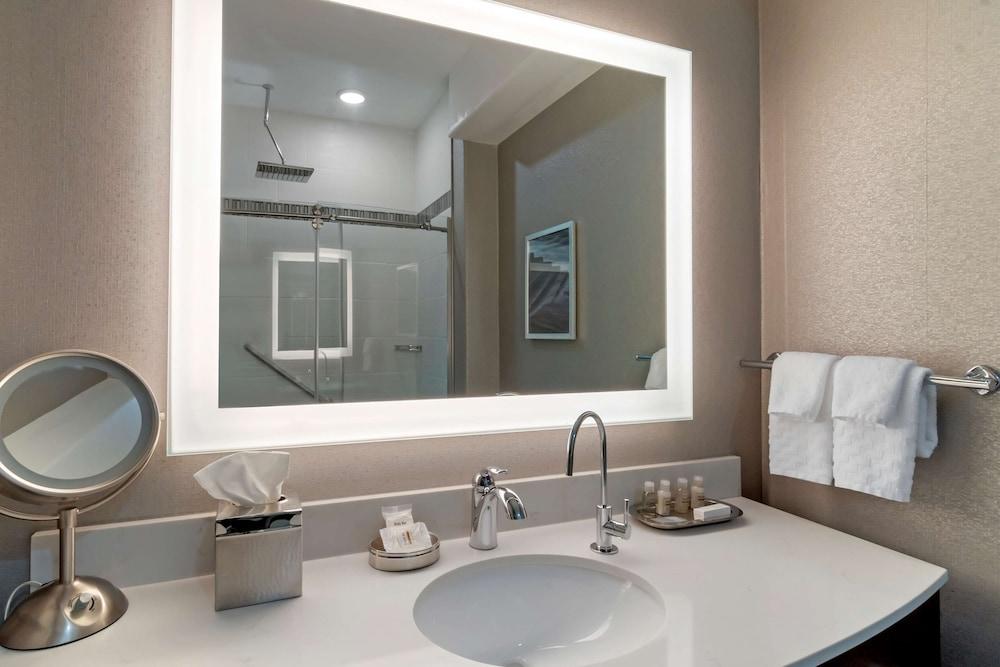 Best Western Premier Liberty Inn & Suites photo 26