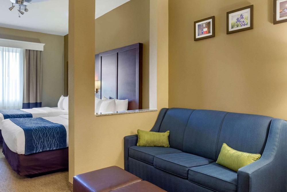 Comfort Inn & Suites Amarillo East photo 10