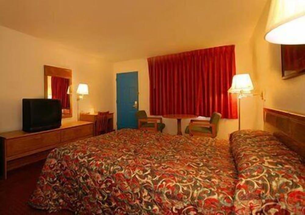 Rodeway Inn Liberal photo 11