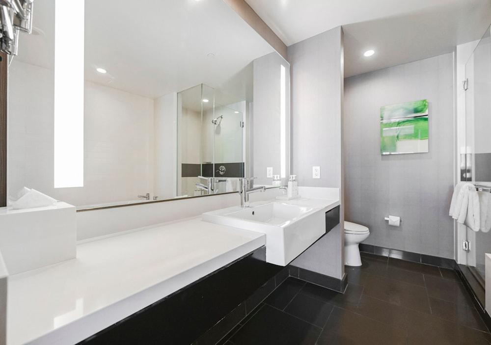 StripViewSuites at Vdara photo 94