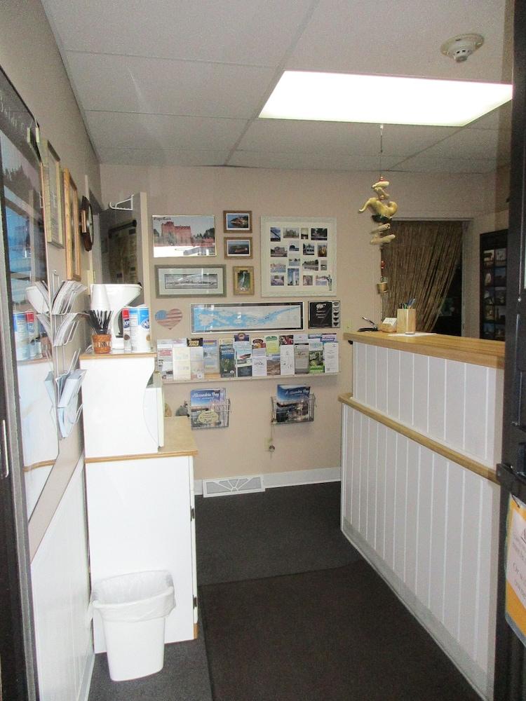 Otter Creek Inn photo 2