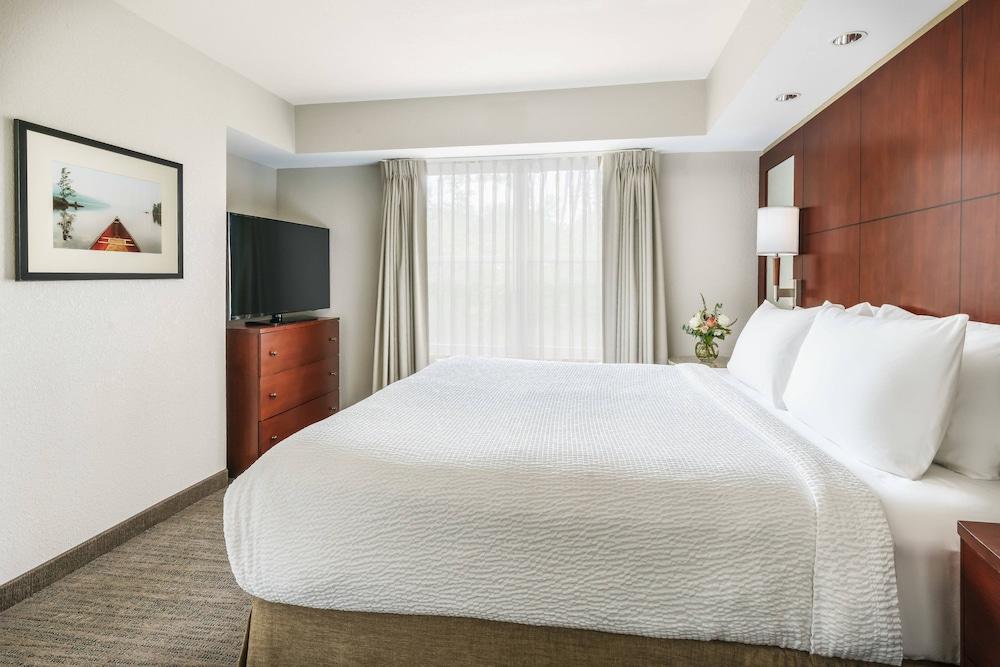 Residence Inn by Marriott Colchester photo 5