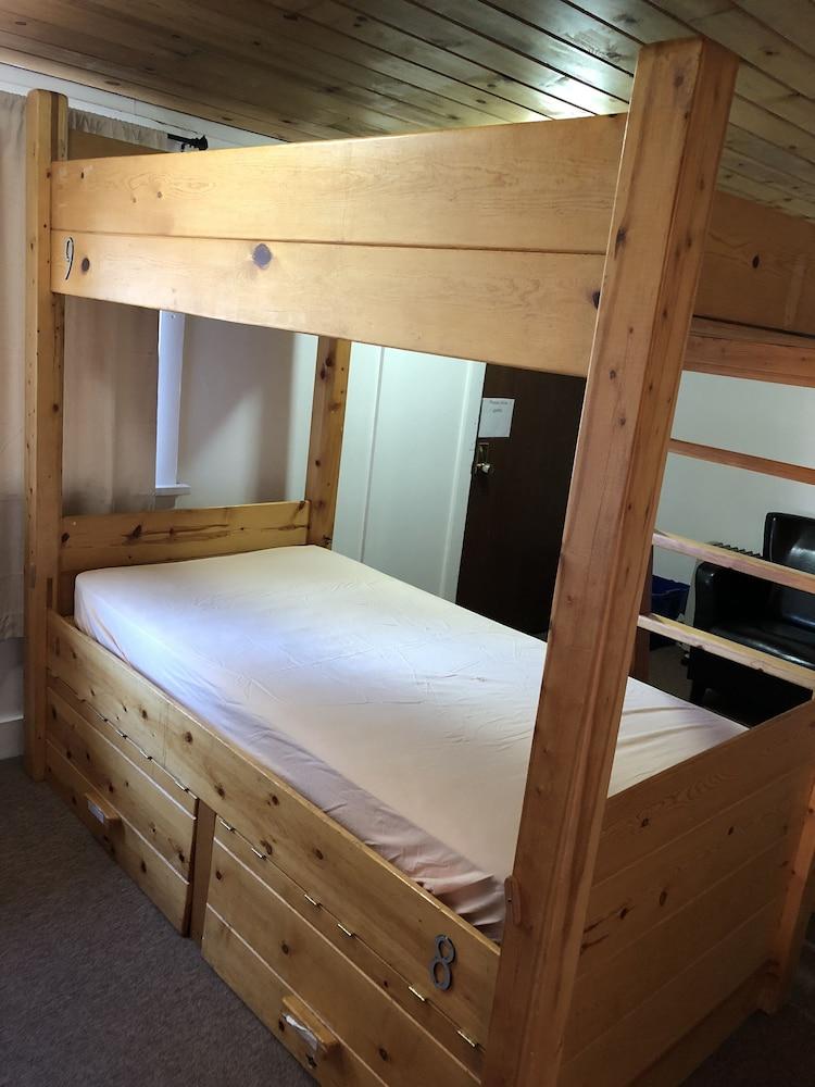 Estes Park Adventure Hostel photo 29