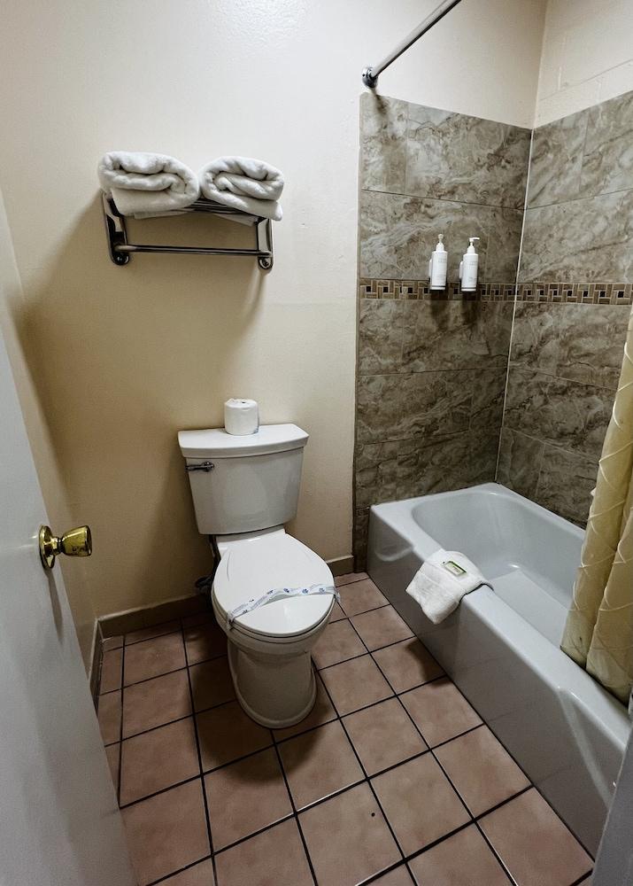 Cedar Lodge photo 32