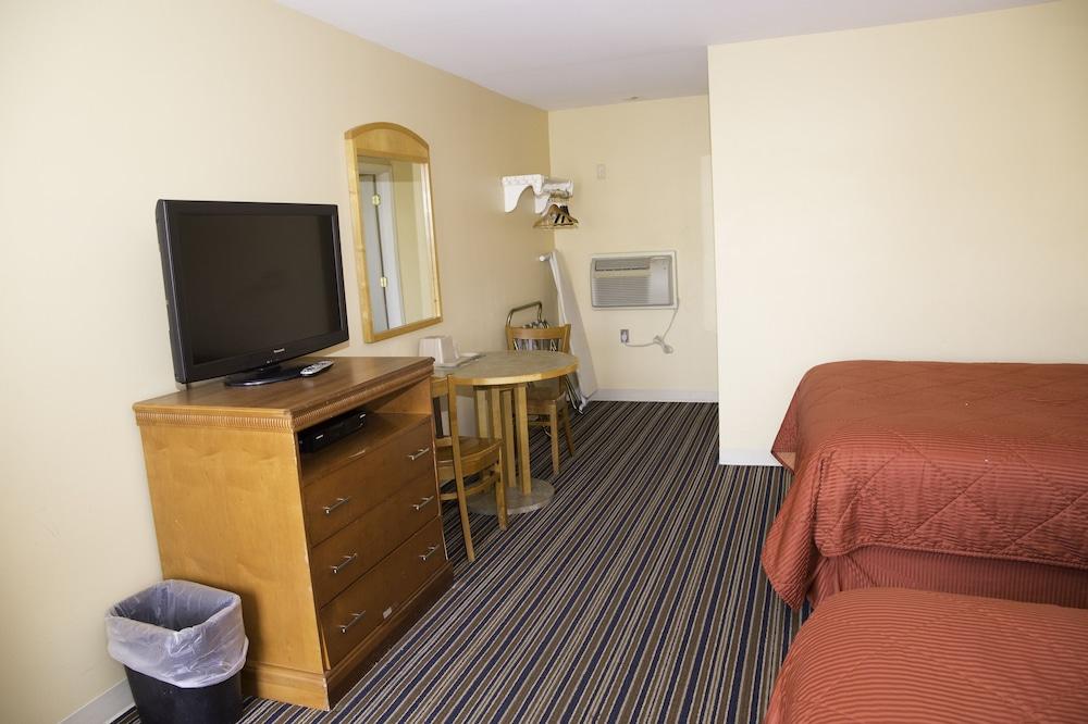 Capri inn and Suites photo 8
