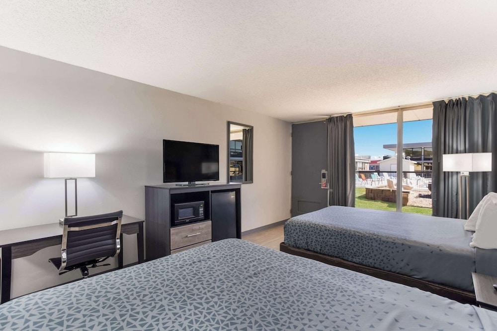 Econo Lodge Cave City photo 10