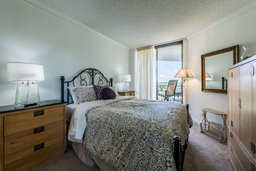 Surfside Resort photo 9
