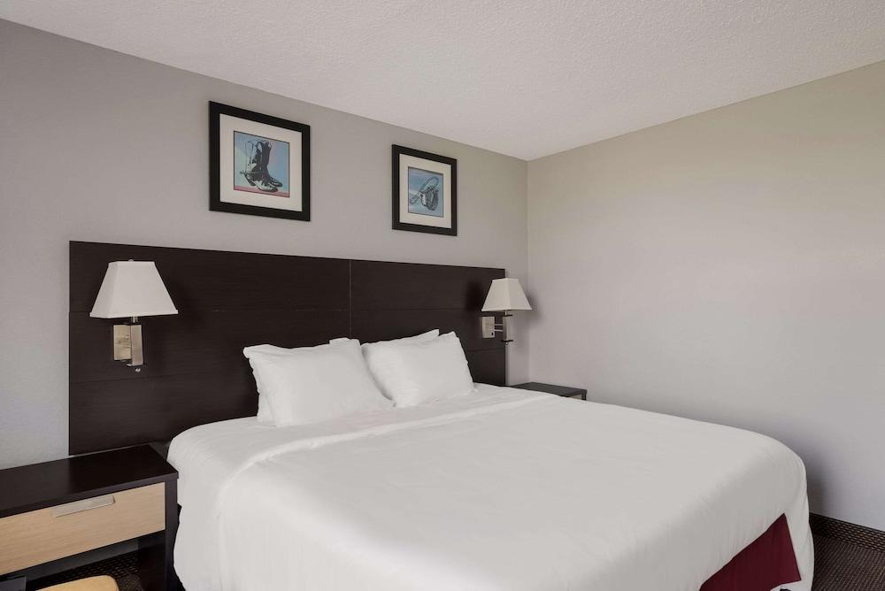 Quality Inn Alice photo 17