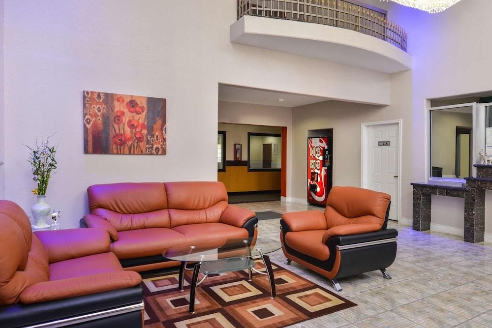 Americas Best Value Inn Houston at FM 1960 & I-45 photo 3