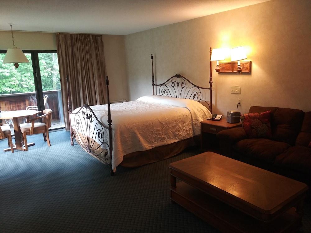 Catskill Mountain Lodge photo 33