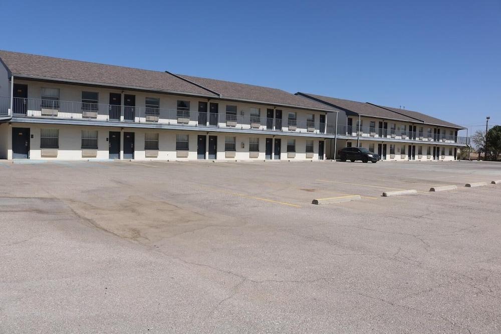 Hobbs Family Inn photo 24