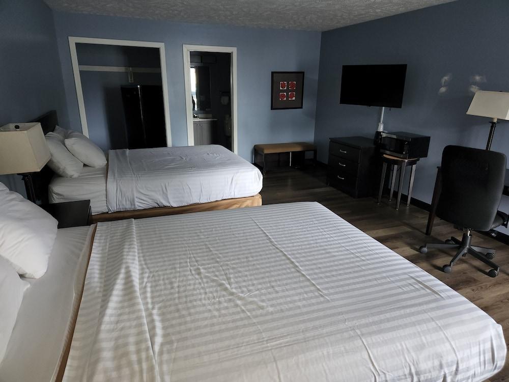 Ashley Motel photo 12