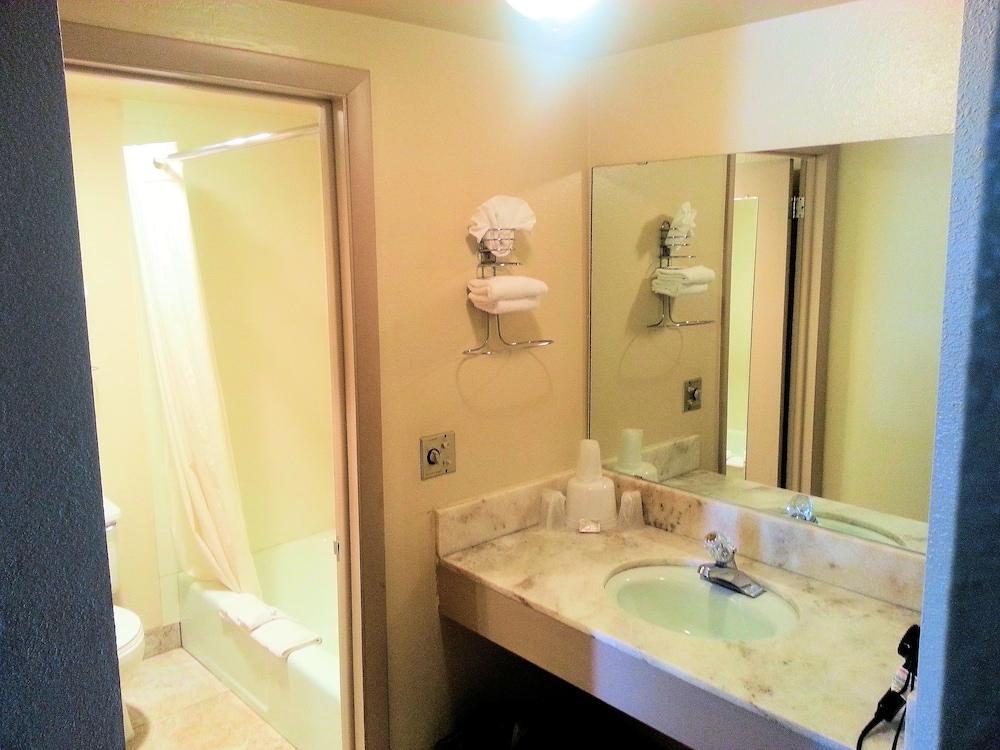 The Greenwell Inn photo 31
