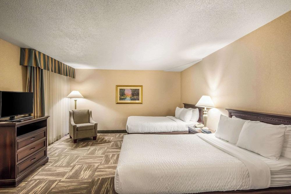 Clarion Inn Grand Junction photo 16
