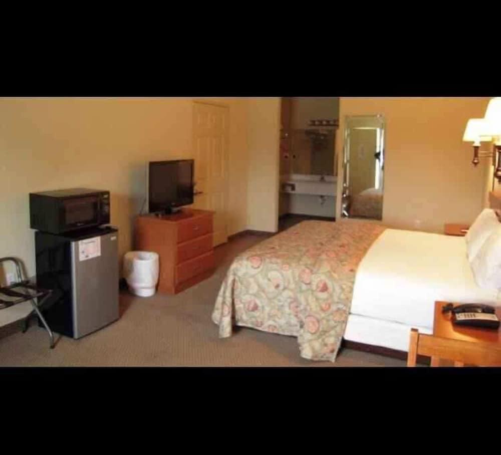 City Heart Inn & Suites photo 2