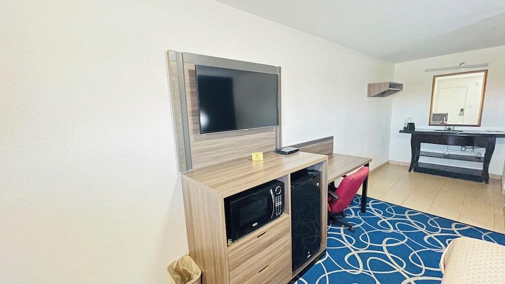 Budget Inn photo 4