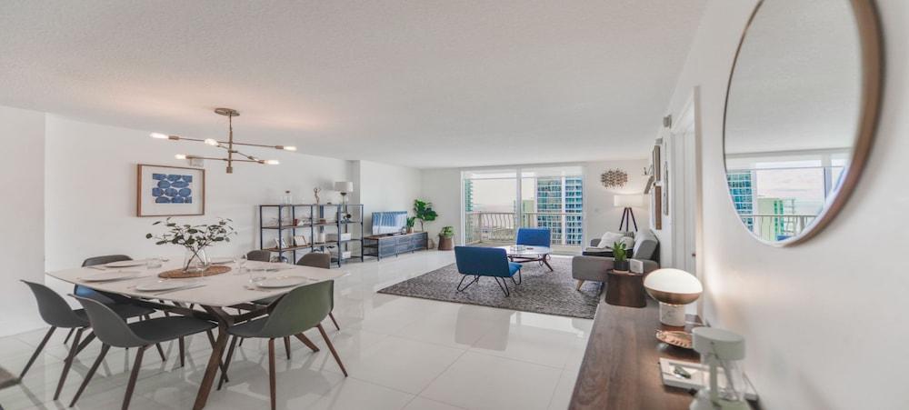Icon Residences photo 37