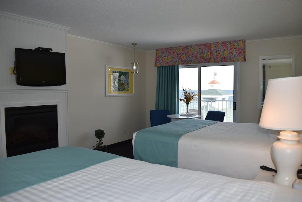 Breakers Resort & Beach Bar photo 2