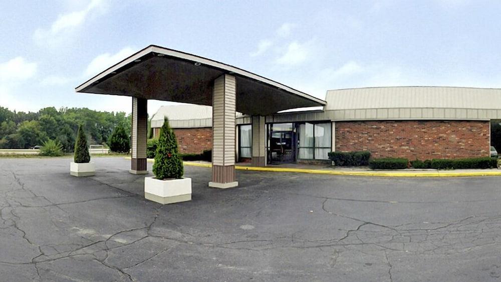 Days Inn by Wyndham Albion photo 20