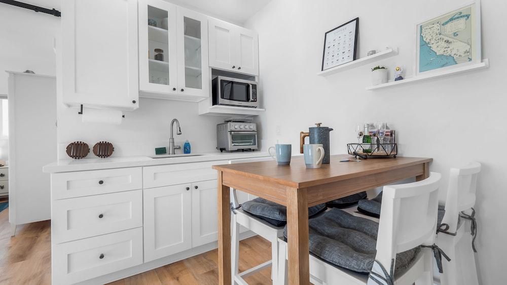 Rise Suites Oceanside photo 12