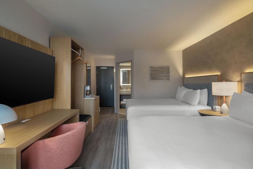EVEN Hotel Detroit North - Troy photo 15