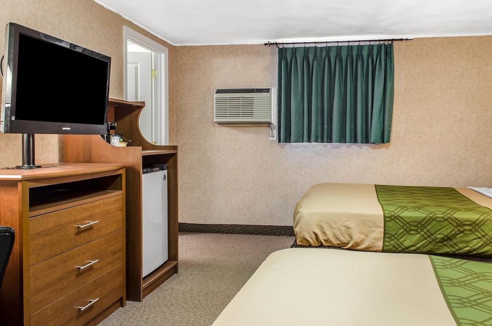 Econo Lodge Bellefonte I-99 photo 18