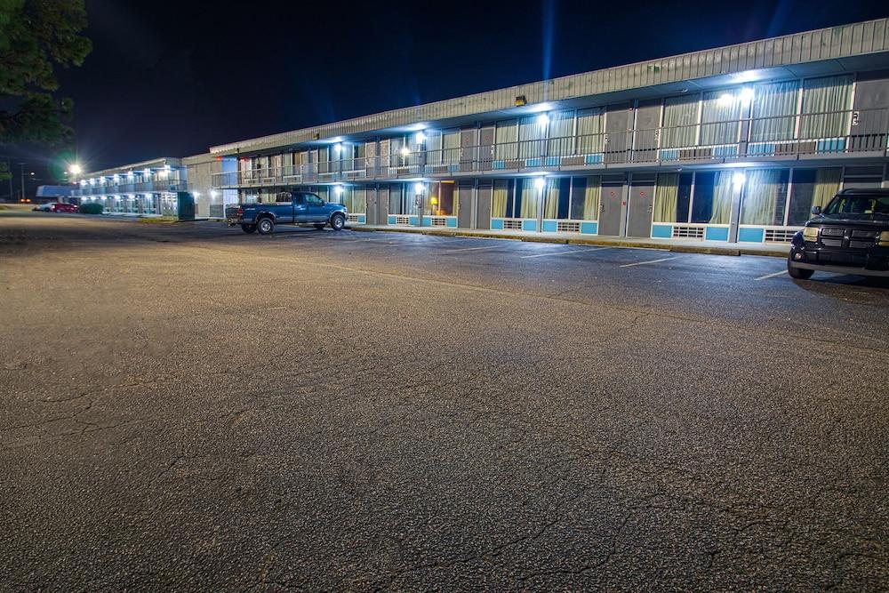 121 Motel photo 45