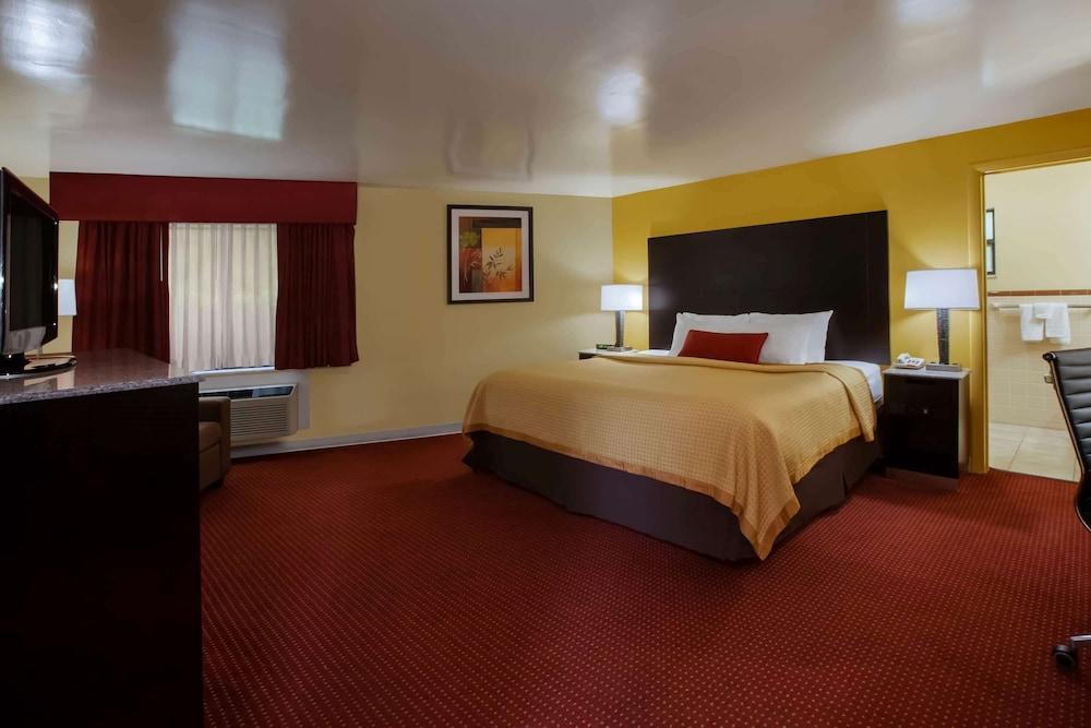 Days Inn by Wyndham Donegal photo 12