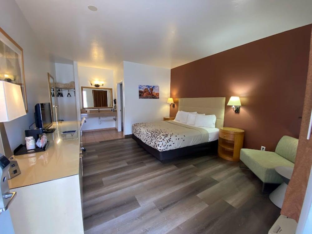 Adventure Inn & Motel photo 11