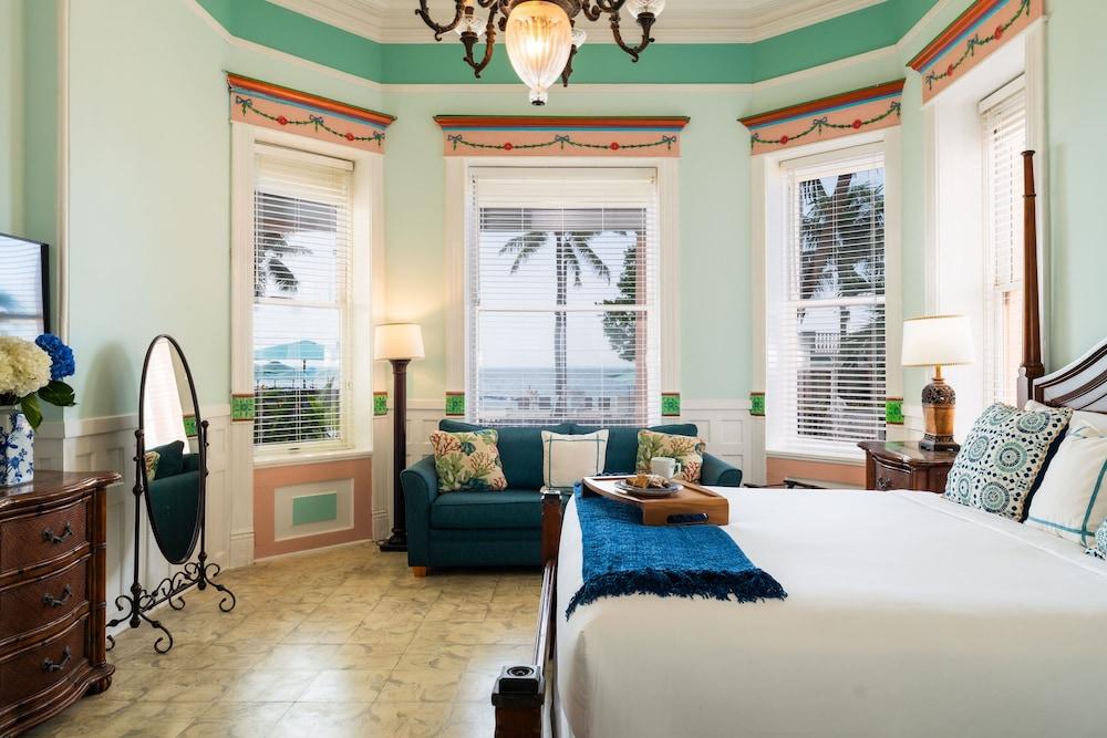 Southernmost House photo 6