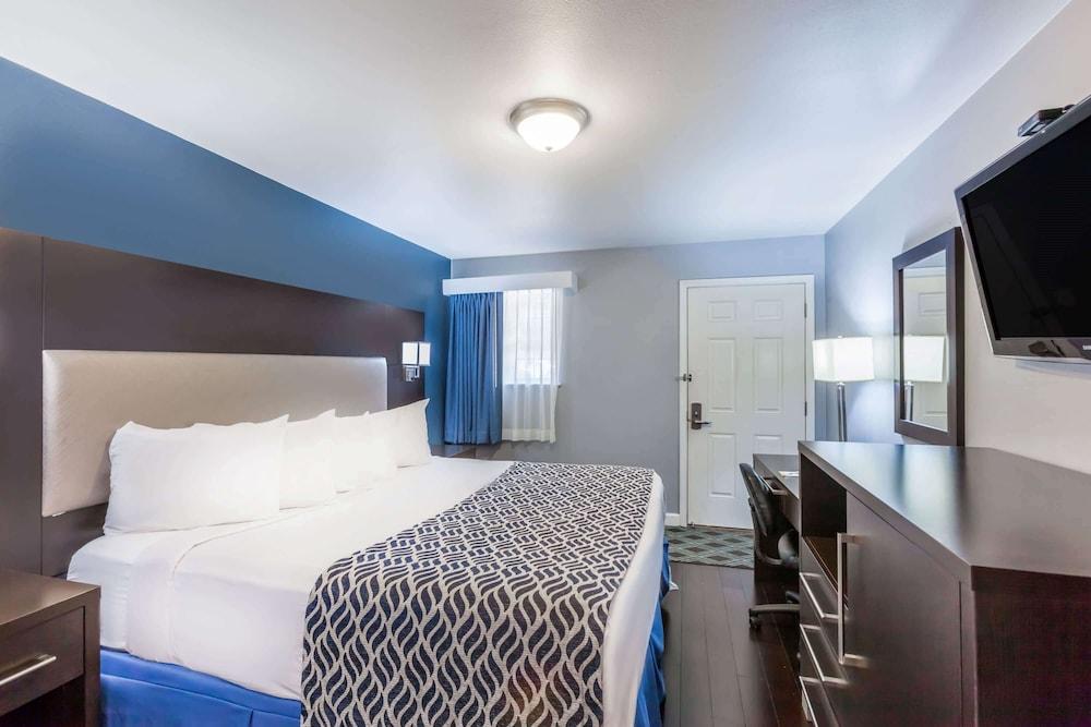 Days Inn by Wyndham Austin/University/Downtown photo 17