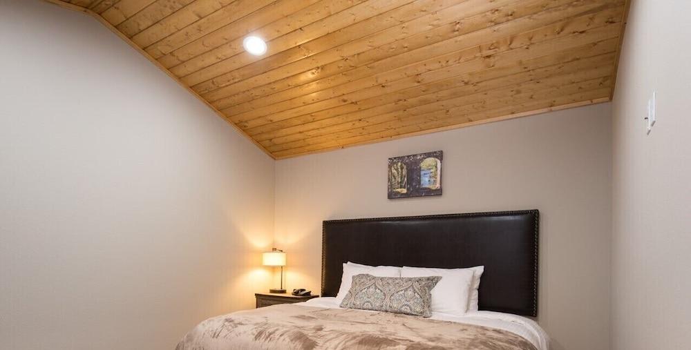 Woodland Inns photo 54