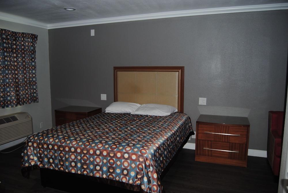 La Puente Inn photo 21