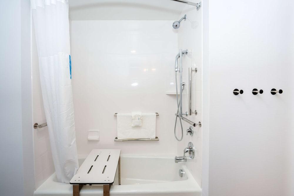 Hampton Inn & Suites Aurora South Denver photo 35