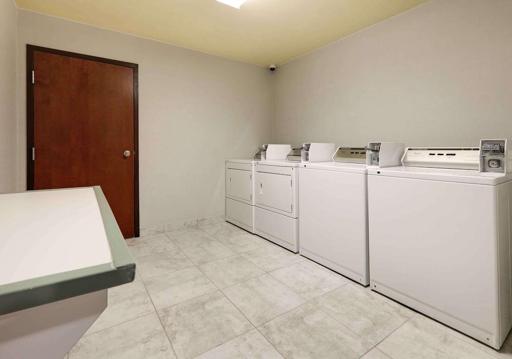 Hampton Inn & Suites Dallas-Arlington-South photo 26