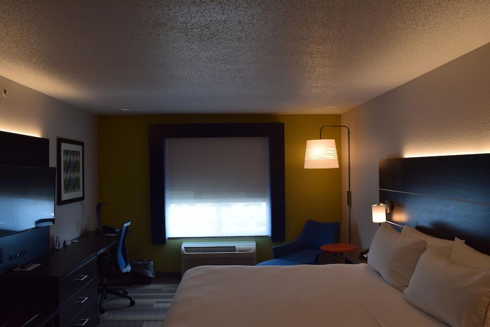Holiday Inn Express Hotel & Suites Sparta by IHG photo 13