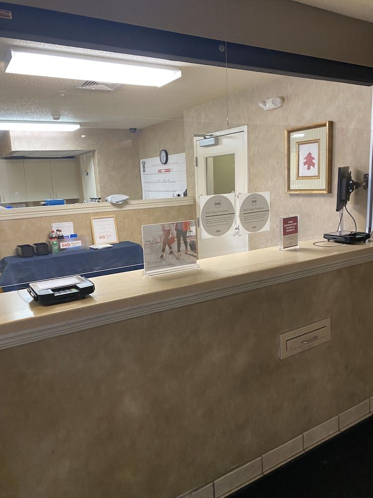Candlewood Suites Williamsport by IHG photo 2