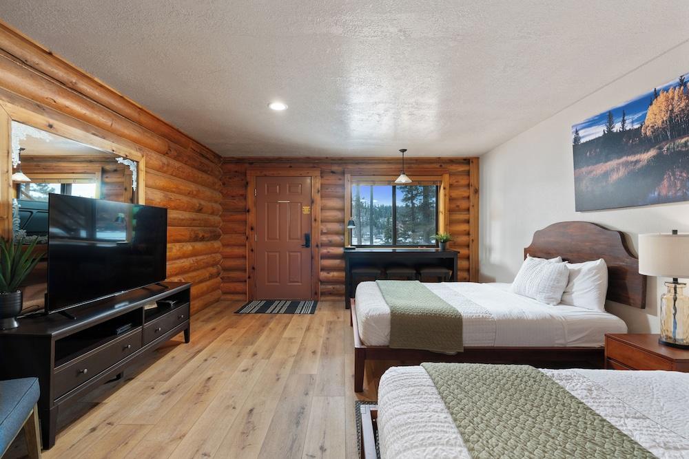 Duck Creek Village Inn photo 85