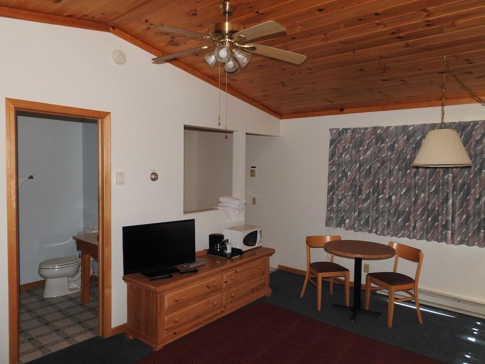 Superior Ridge Resort Motel photo 26