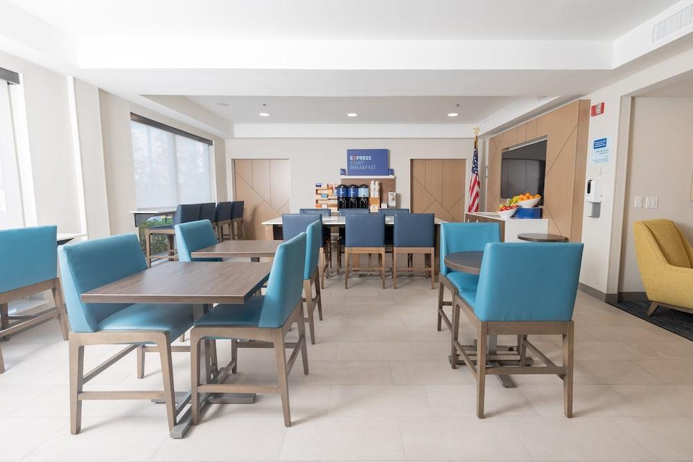 Holiday Inn Express Hotel & Suites Frackville by IHG photo 40