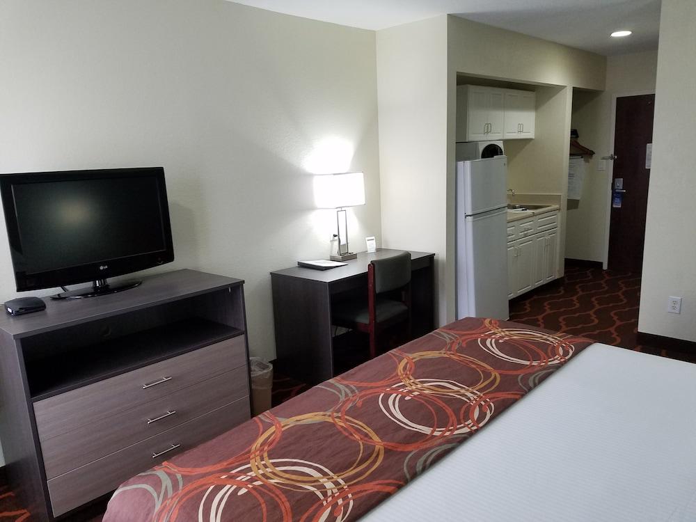 Baymont by Wyndham Grovetown Augusta photo 3