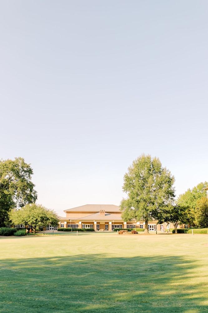 Clemson University's James F. Martin Inn photo 41