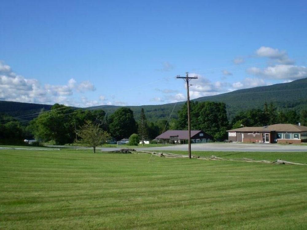 Ladd Brook Inn photo 18