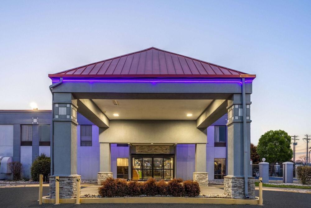 Baymont by Wyndham La Vergne/Nashville I-24 East photo 25