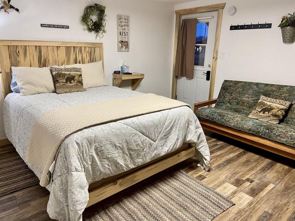 Cascade Lake Inn photo 27