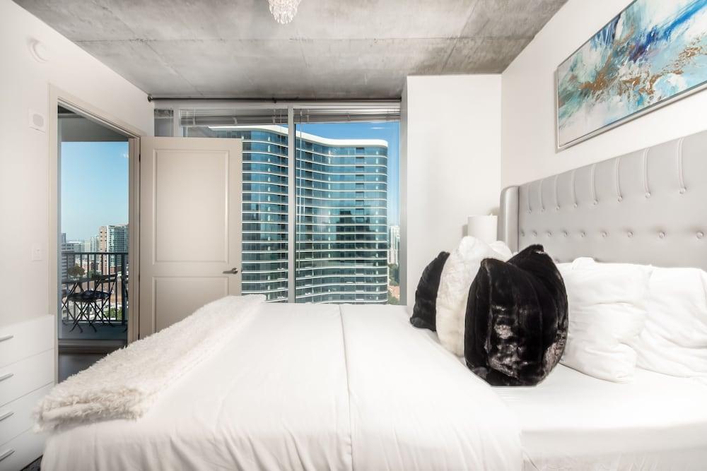 CHIC COLLECTION by NOHOTEL on 6th Street photo 49