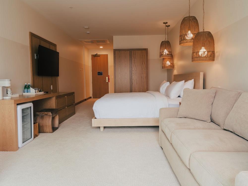 The Shoreline Hotel photo 15