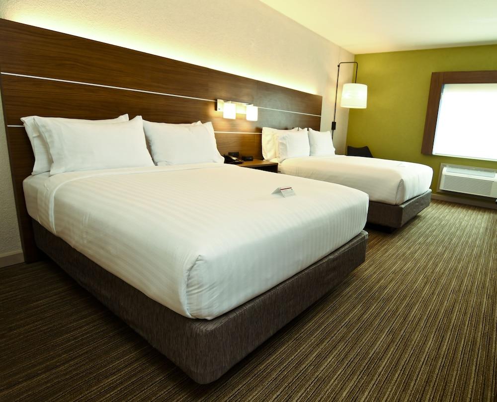 Holiday Inn Express Hotel & Stes Port Clinton-Catawba Island by IHG photo 33