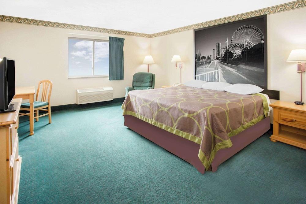 Burgundy Inn & Suites By OYO El Paso photo 11