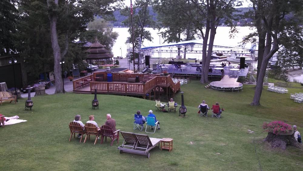 Lake House photo 81